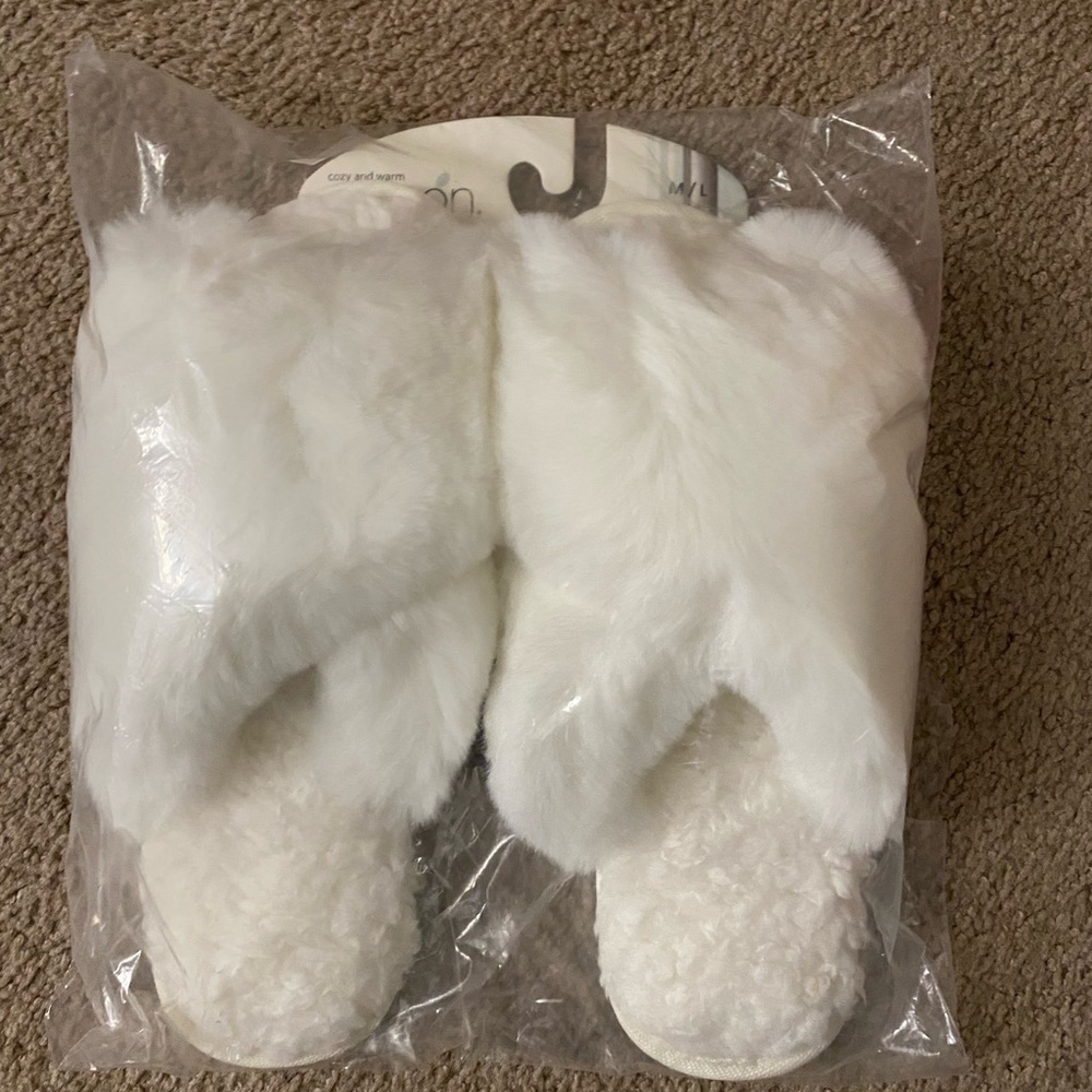 LEMON FAUX FUR CRISS CROSS SLIDE SLIPPER M/L 7/8